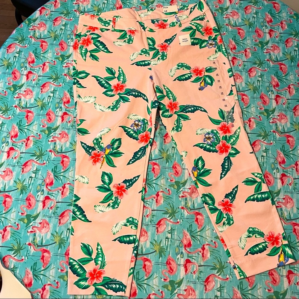 Old Navy Pink Tropical Capris